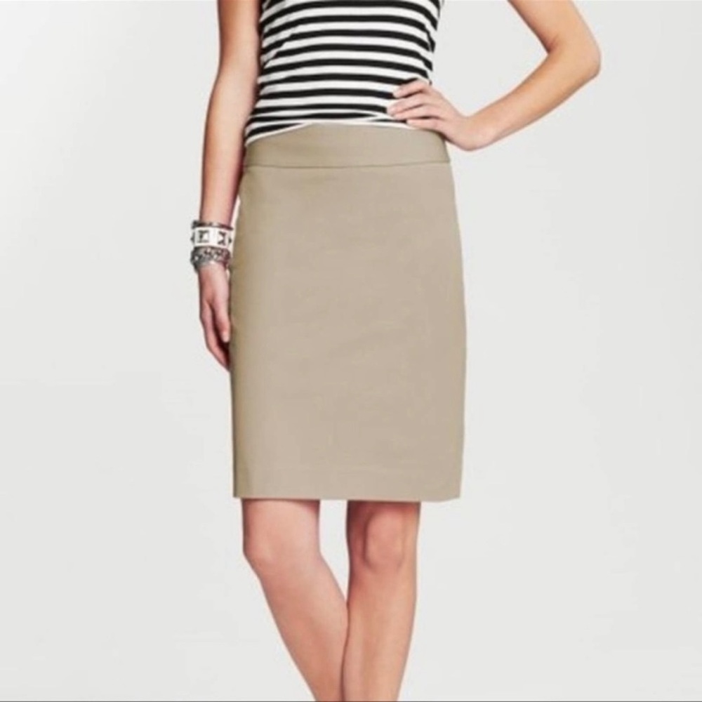 Banana Republic Pencil Skirt Khaki Size 0